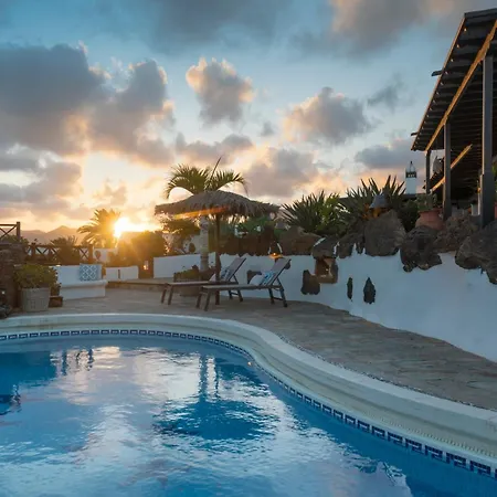 Lanzahost Luxury Paraiso Willa *