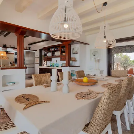 Lanzahost Luxury Paraiso Willa