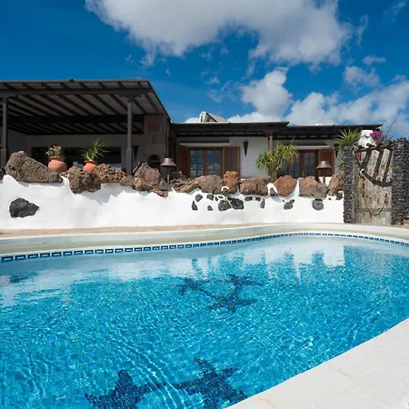 Lanzahost Luxury Paraiso * ティアス